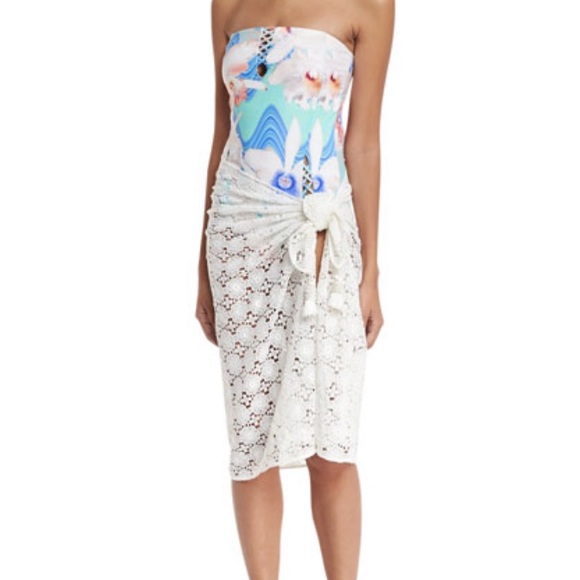 6 Shore Road Suntanner Lace Pareo Sarong - Picture 5 of 8